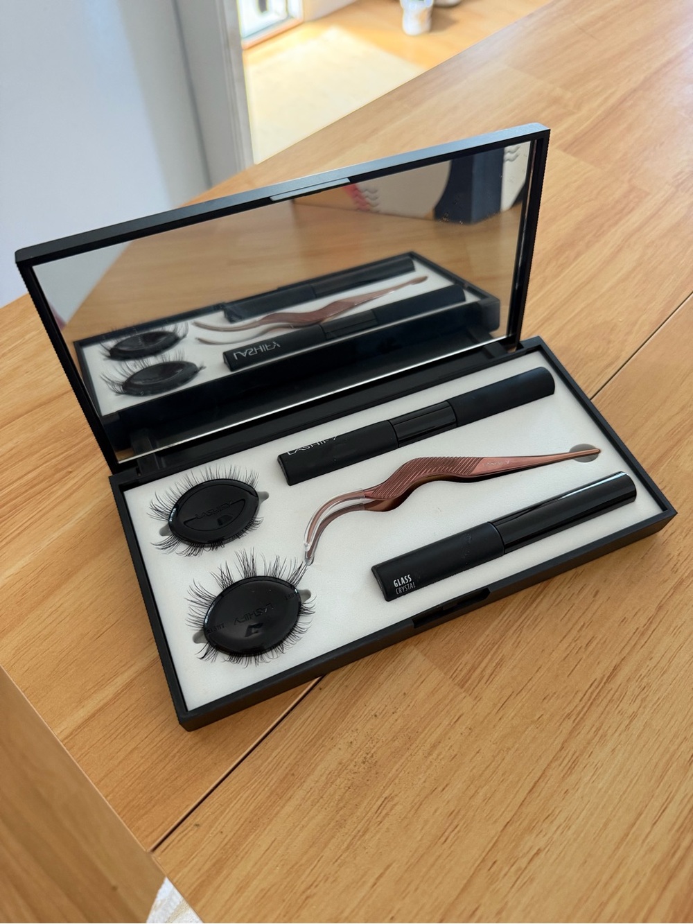 LASHIFY Control Kit Lashes - Picture 2 of 5
